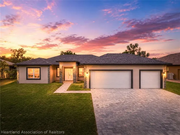 $499,900 | 4900 Myrtle Beach Drive, Sebring, FL 33872