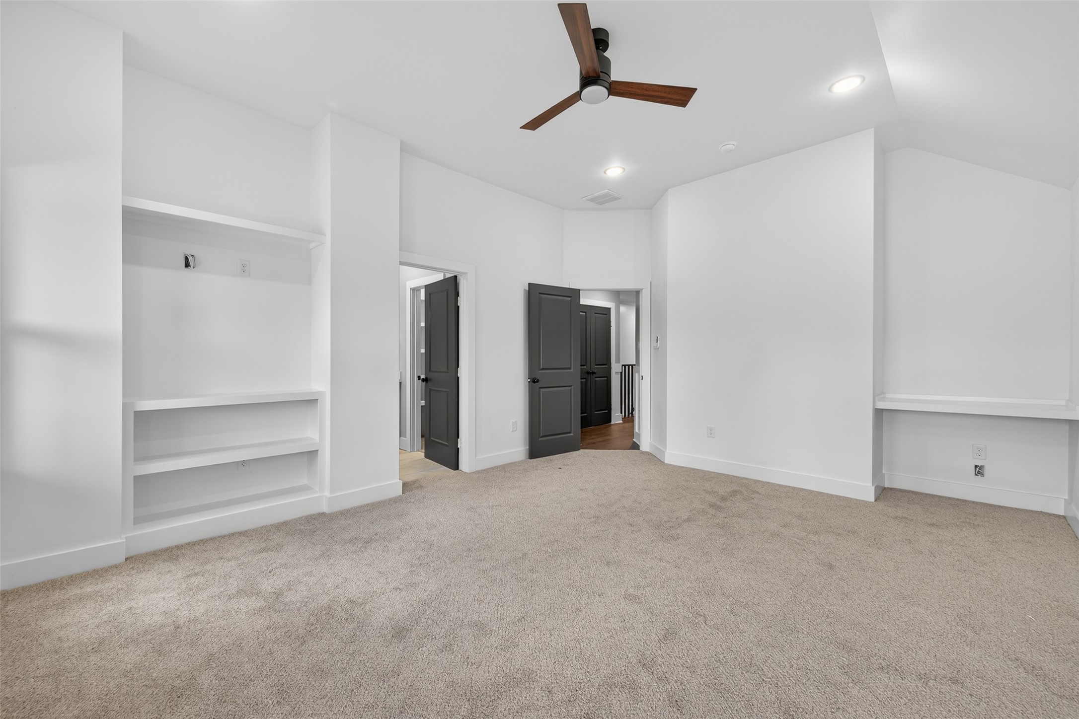 7325 Market Street Houston, TX 77020 - Photo 31 of 47 a view of an empty room