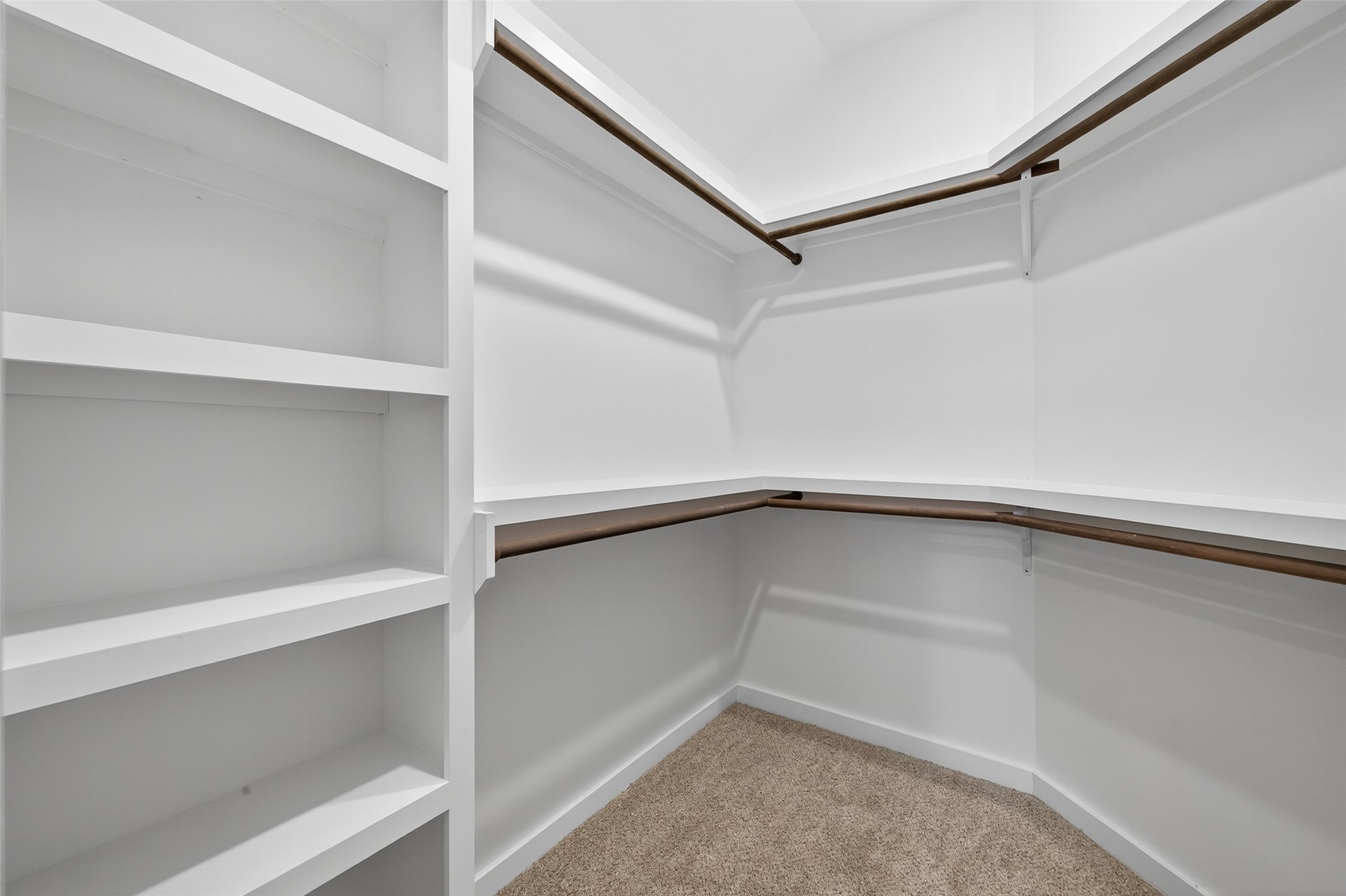 7325 Market Street Houston, TX 77020 - Photo 35 of 47 a view of an empty walk in closet