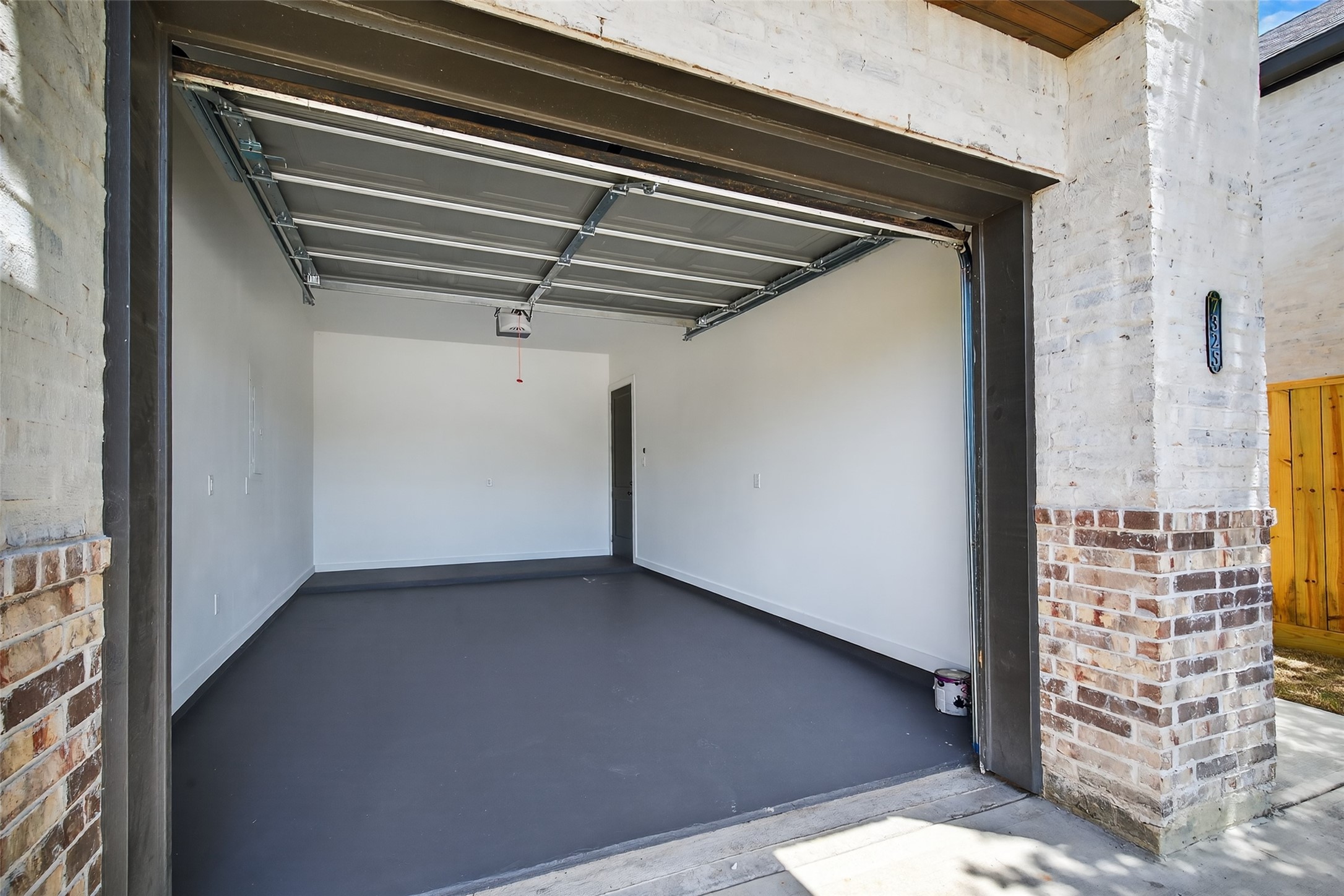 7325 Market Street Houston, TX 77020 - Photo 4 of 47 a view of closet