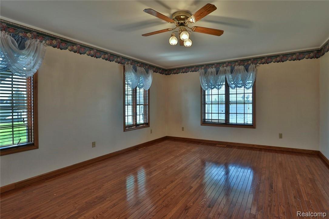 7050 Star Lane Road Newport, MI 48166 - Photo 29 of 43 2B8A6076.jpg