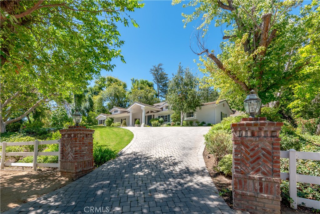 24612 Wingfield Road Hidden Hills, CA 91302 - Photo 2 of 36