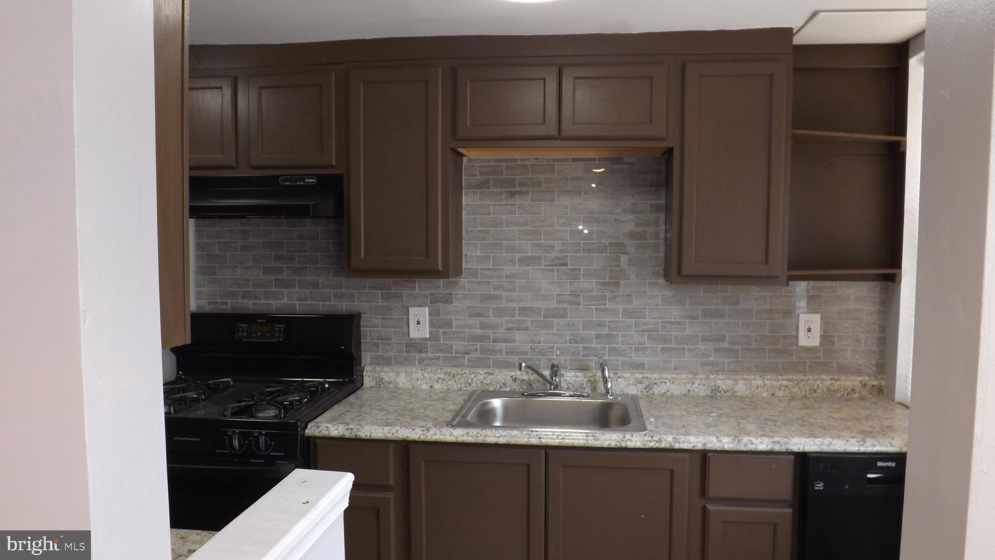 3085 South Congress Road Camden, NJ 08104 - Photo 4 of 22