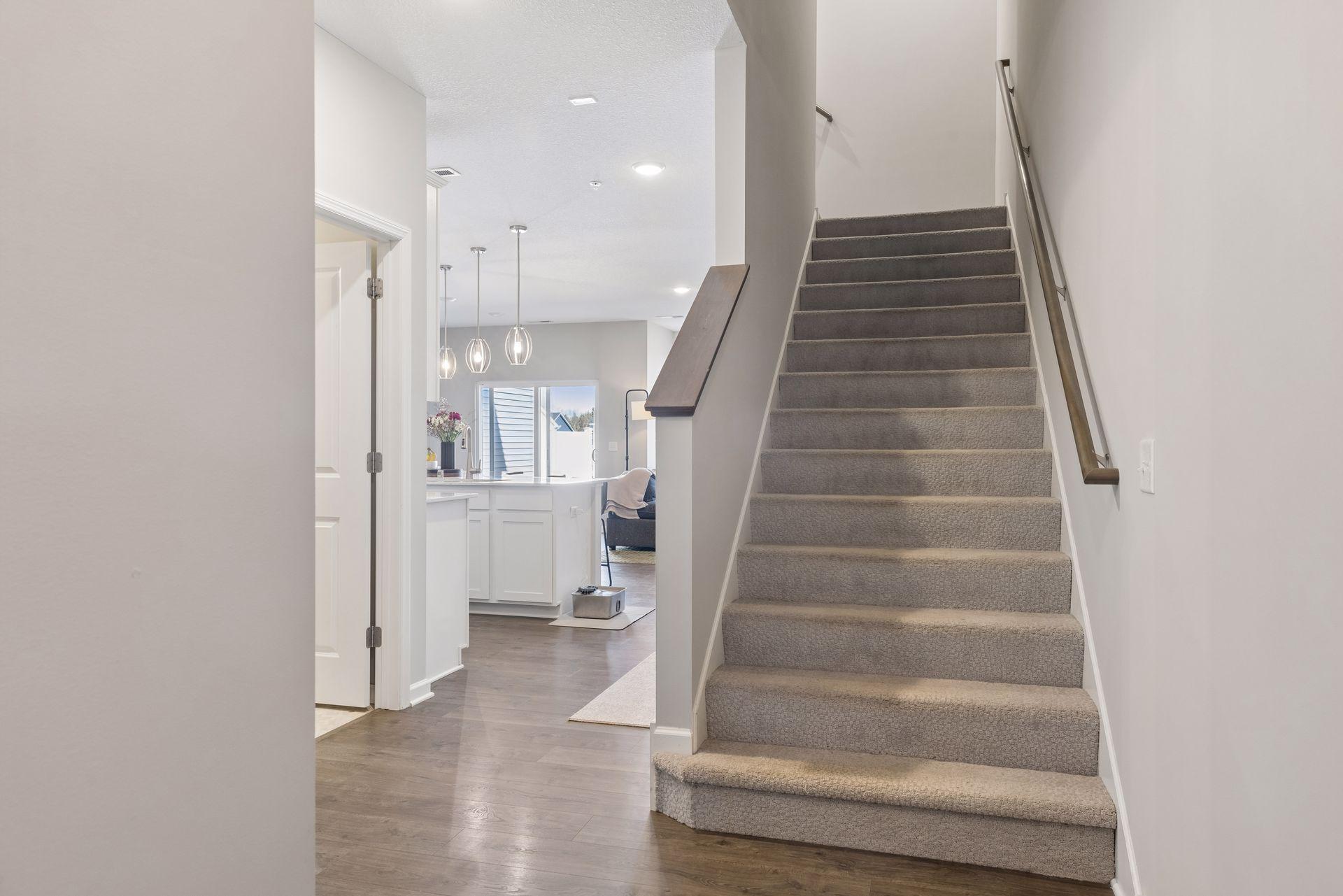 11335 Brookview Road Woodbury, MN 55129 - Photo 7 of 34