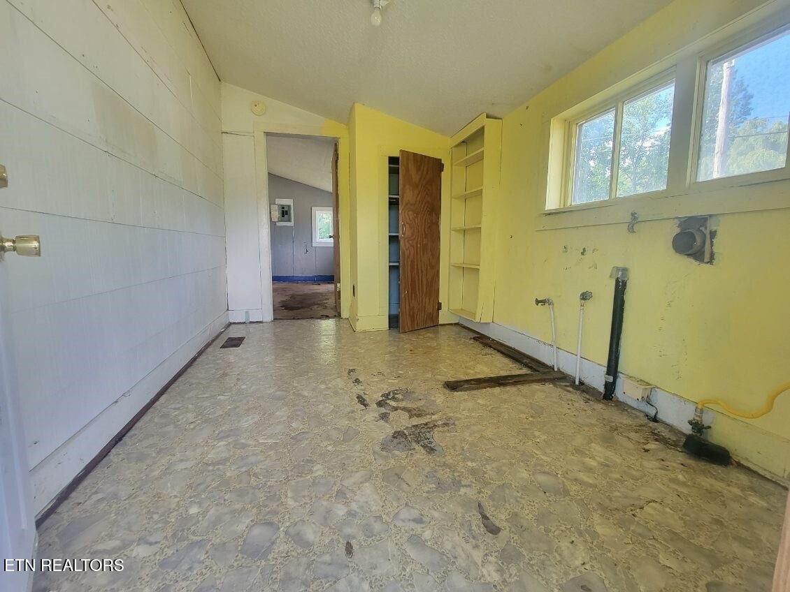 942 Mount View Road Robbins, TN 37852 - Photo 10 of 13 6