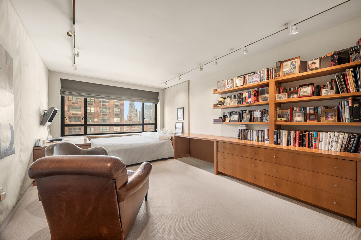 190 East 72nd Street, Unit 17AB Manhattan, NY 10021 - Photo 11 of 17