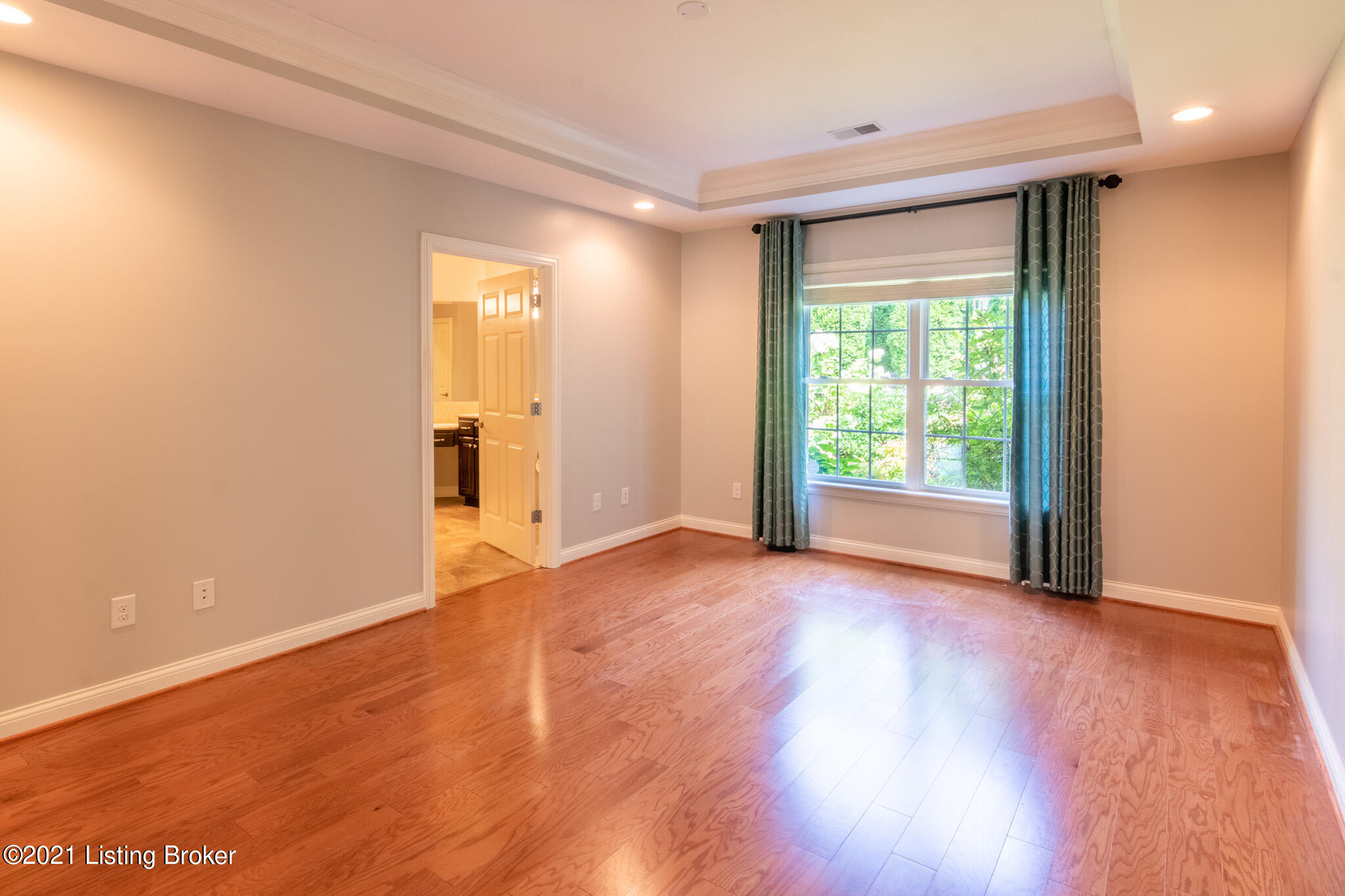 10607 Riva Road Louisville, KY 40223 - Photo 24 of 39 15