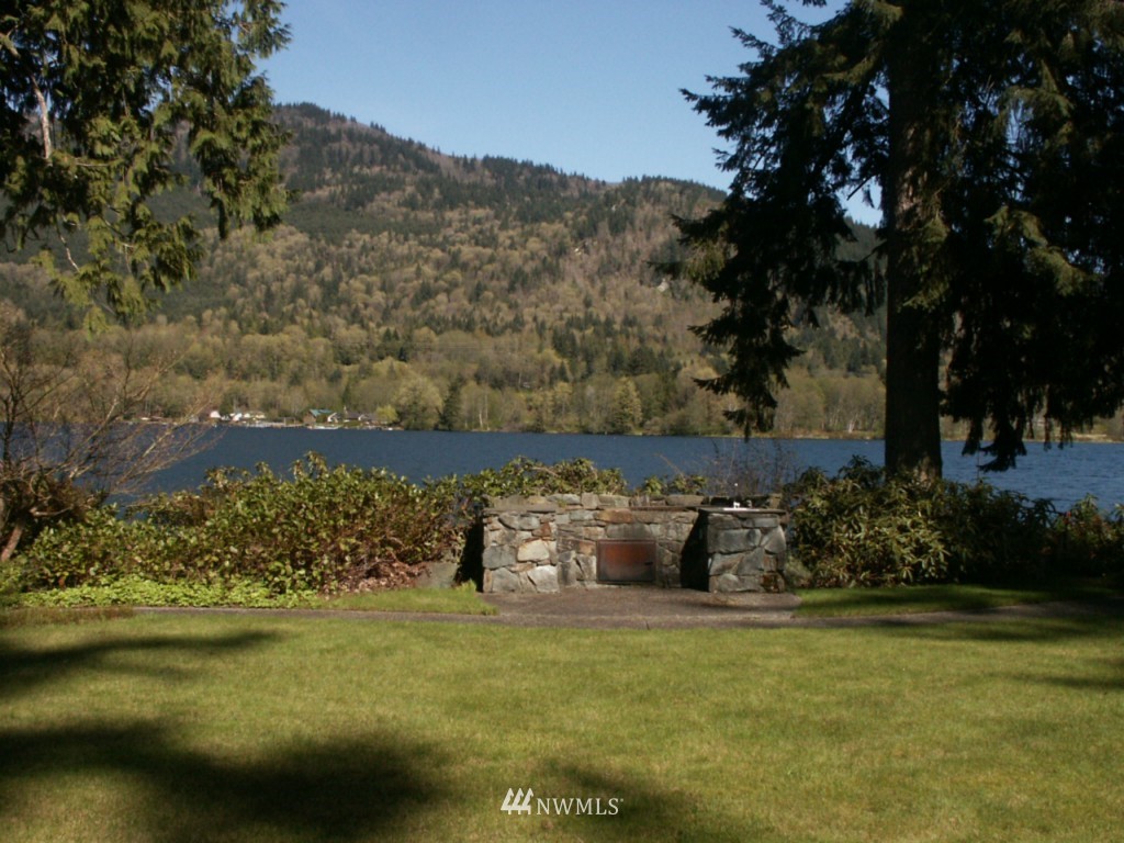 394 Shallow Shore Road Bellingham, WA 98229 - Photo 10 of 15 Gallery Image 10