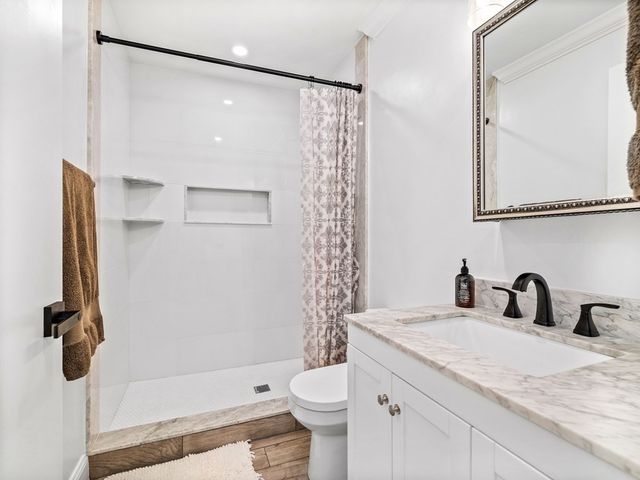 $775,000 | 1400 Lagrange Street, Unit 1400, Boston, MA 02459