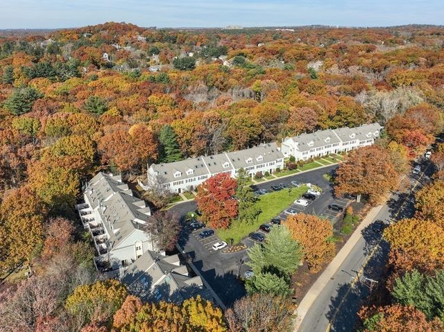 $775,000 | 1400 Lagrange Street, Unit 1400, Boston, MA 02459