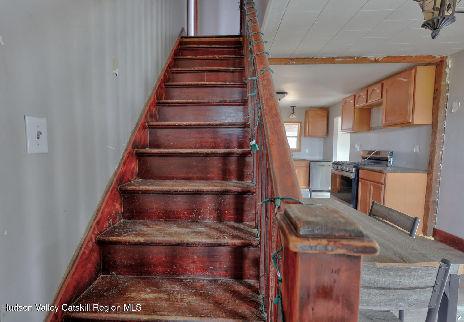 7548 Highway 32 Cairo, NY 12413 - Photo 32 of 50 a view of entryway and hall
