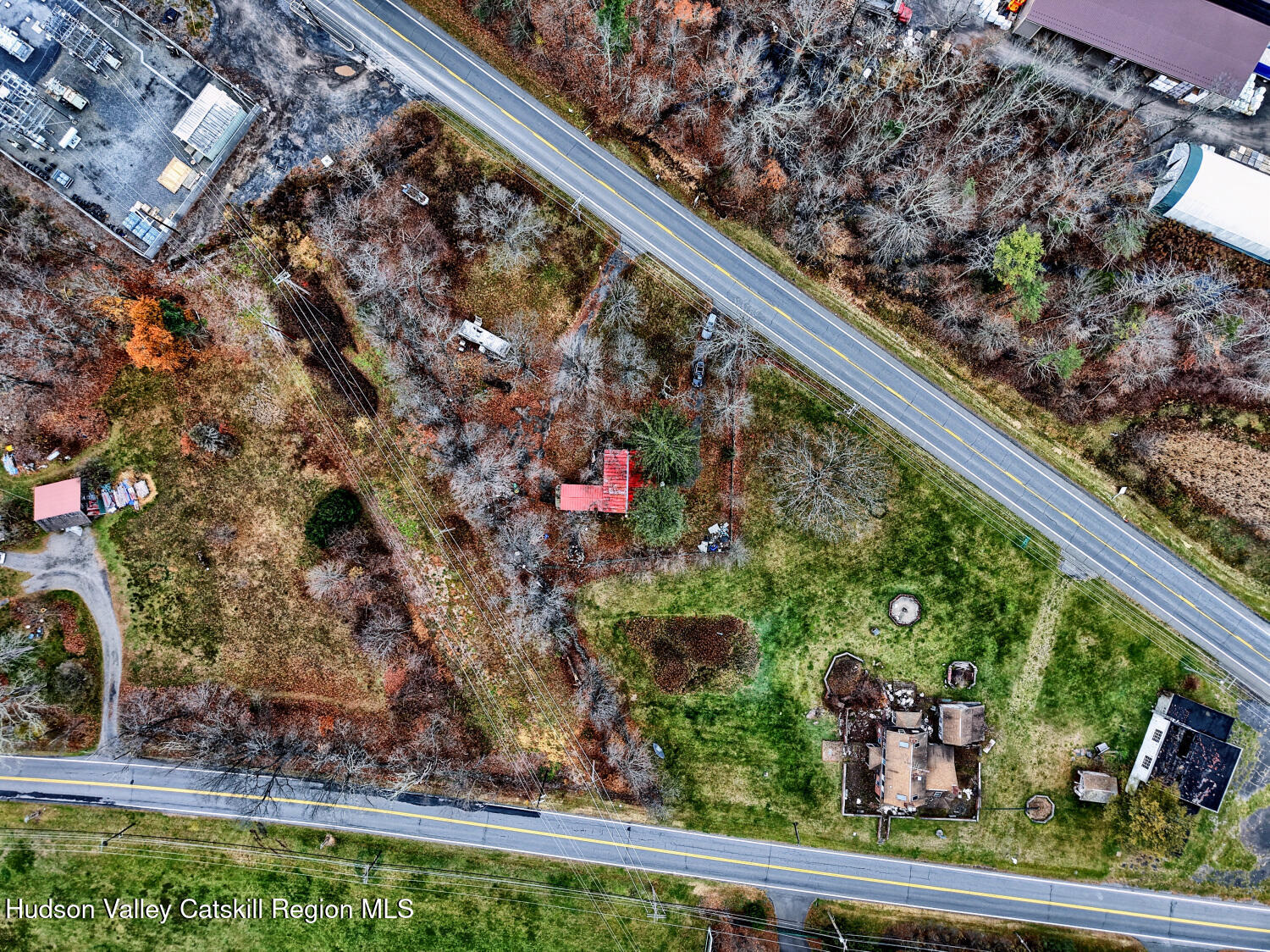 7548 Highway 32 Cairo, NY 12413 - Photo 50 of 50 a black and white photo of a garden