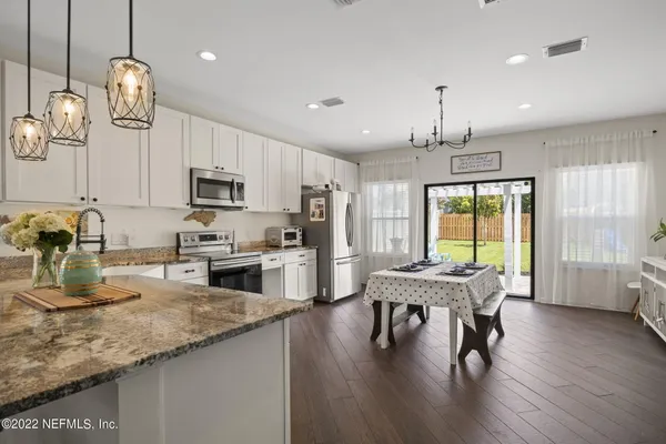 $3,600 | 3523 America Avenue, Jacksonville Beach, FL 32250