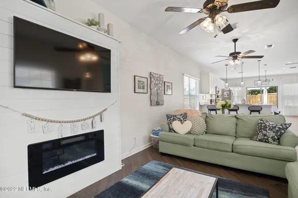 $3,600 | 3523 America Avenue, Jacksonville Beach, FL 32250