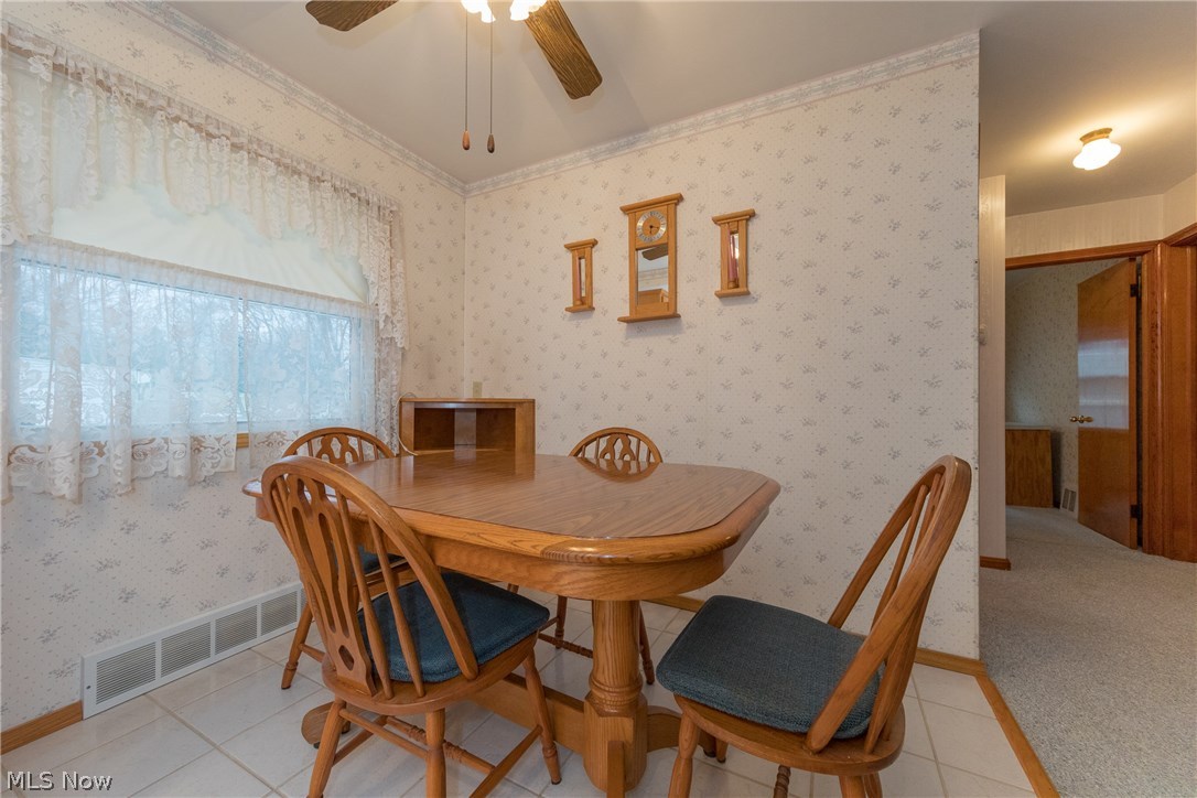 4548 East Berwald Road Cleveland, OH 44121 - Photo 8 of 23