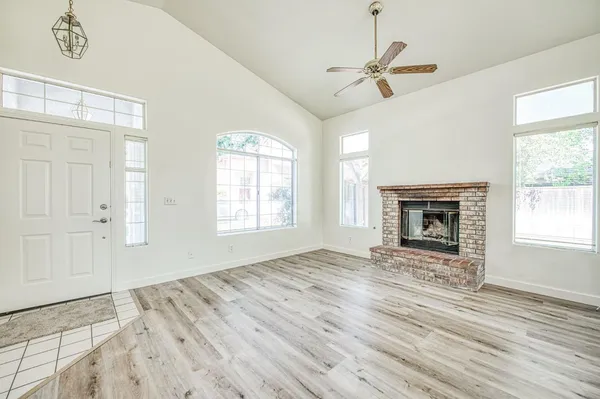 $525,000 | 514 East Coral Point, Fresno, CA 93730