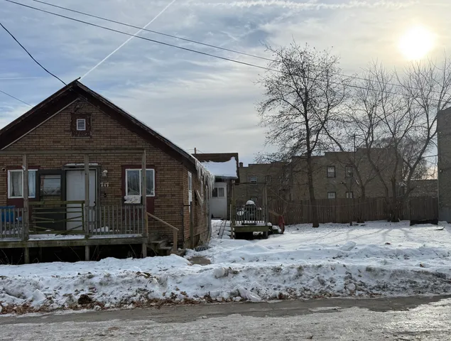 $79,900 | 717 Hubbard Street, Racine, WI 53402