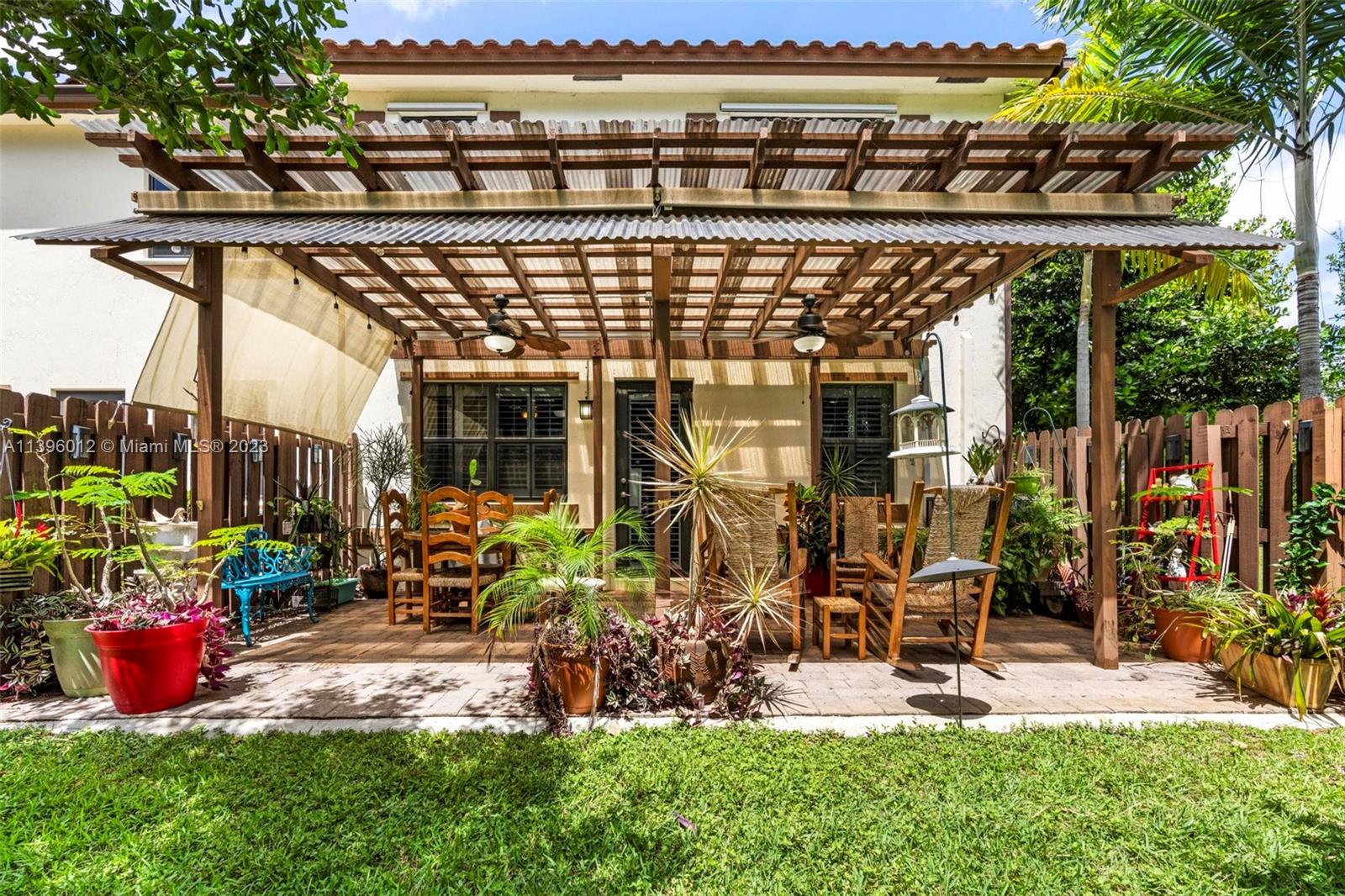 12120 Village Place Davie, FL 33325 - Photo 25 of 35