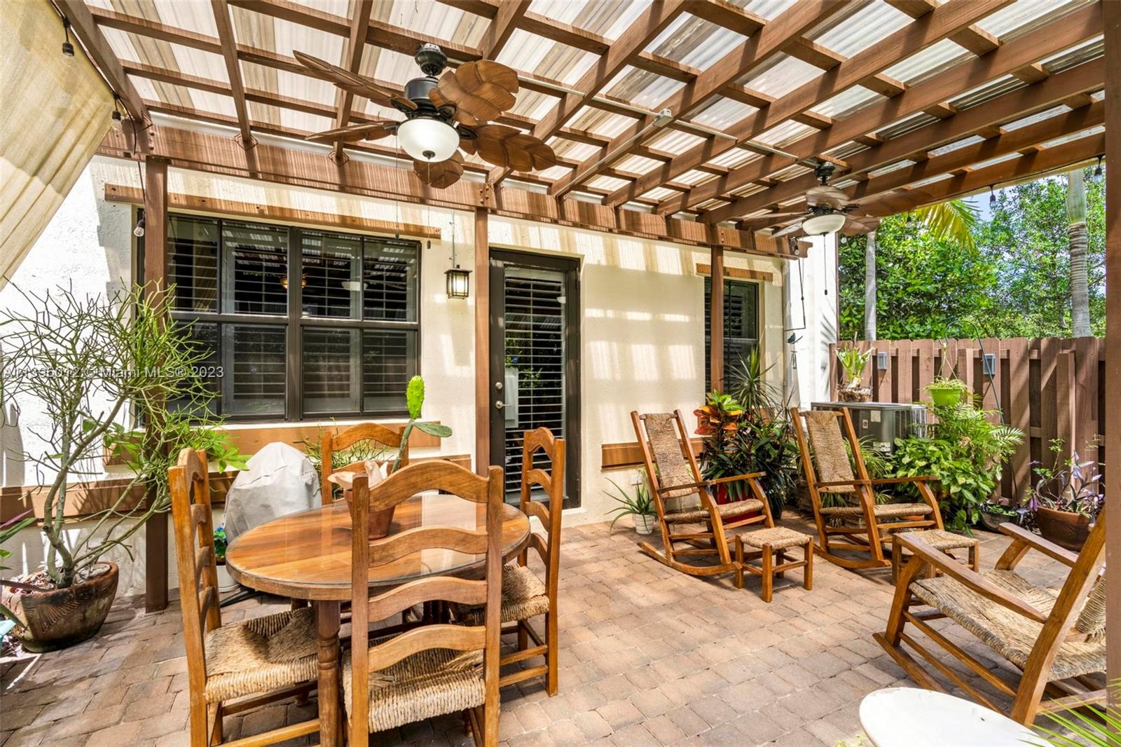 12120 Village Place Davie, FL 33325 - Photo 26 of 35