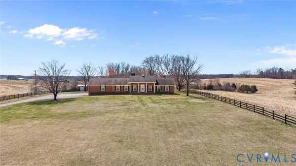 $475,000 | 3258 West River Road, Scottsville, VA 24590