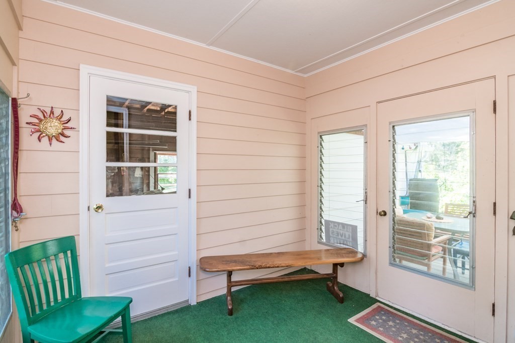 63 Chestnut Street Amherst, MA 01002 - Photo 4 of 33 Gallery Image 4