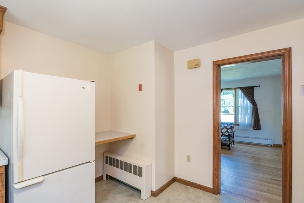 63 Chestnut Street Amherst, MA 01002 - Photo 10 of 33 Gallery Image 10