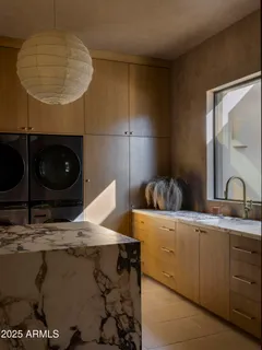 $17,000,000 | 8631 North Ave Del Sol, Paradise Valley, AZ 85253