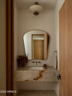 $17,000,000 | 8631 North Ave Del Sol, Paradise Valley, AZ 85253