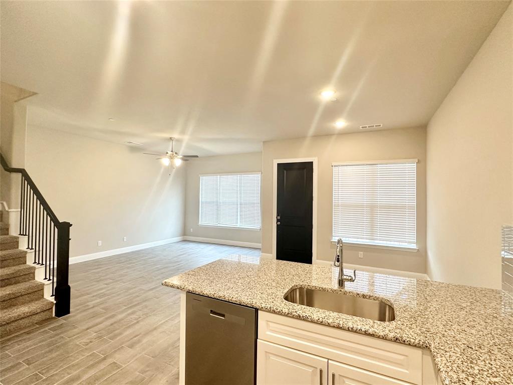 6261 Rilla Street Frisco, TX 75035 - Photo 4 of 21 Gallery Image 4