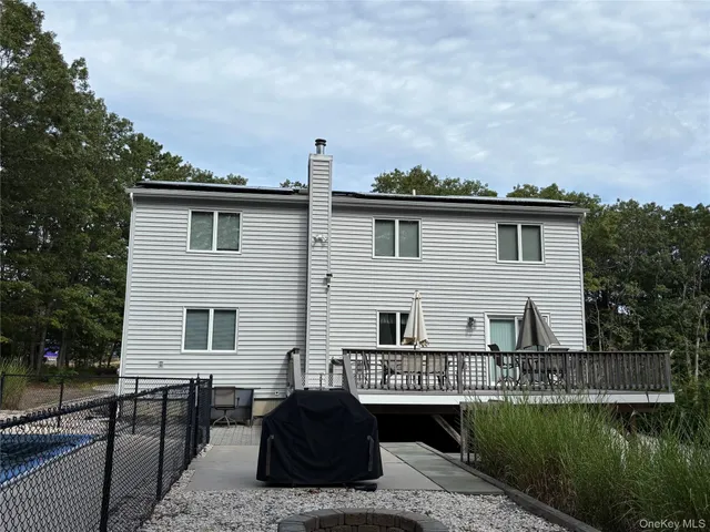 $1,350,000 | 27 Newtown Court, Hampton Bays, NY 11946