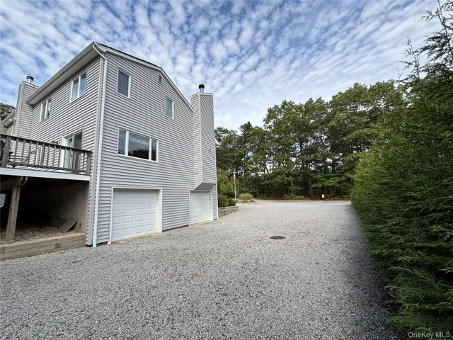 $1,350,000 | 27 Newtown Court, Hampton Bays, NY 11946