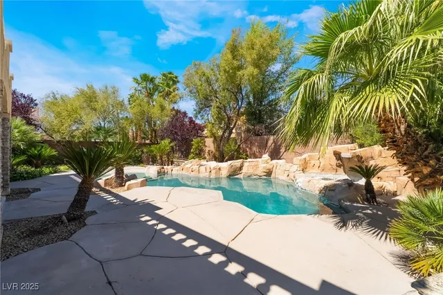 $5,865 | 11237 Campsie Fells Court, Las Vegas, NV 89141