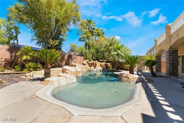 $5,865 | 11237 Campsie Fells Court, Las Vegas, NV 89141