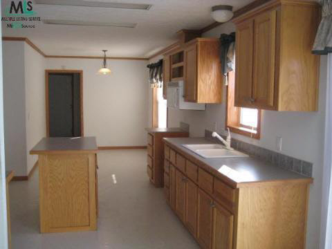 13055 Dunn Road Memphis, MI 48041 - Photo 5 of 10 465401-4.JPG