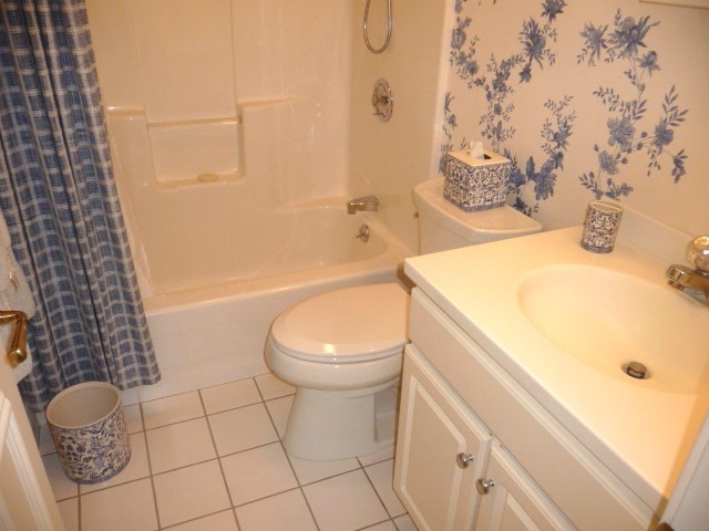 7 Wainwright Road, Unit 94 Winchester, MA 01890 - Photo 24 of 30 Gallery Image 24