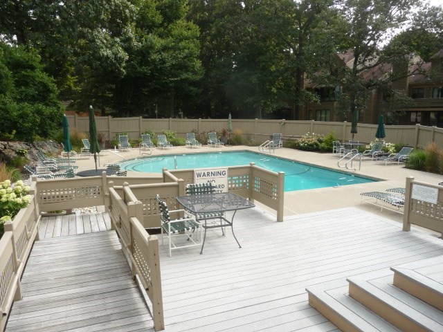 7 Wainwright Road, Unit 94 Winchester, MA 01890 - Photo 30 of 30 Gallery Image 30