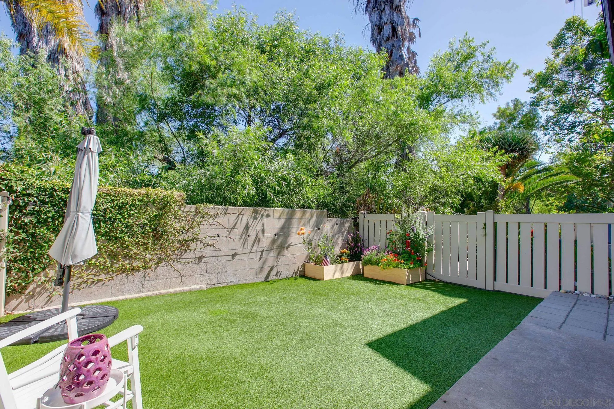 14283 Mariana Drive Poway, CA 92064 - Photo 19 of 28 a garden view with plants and garden