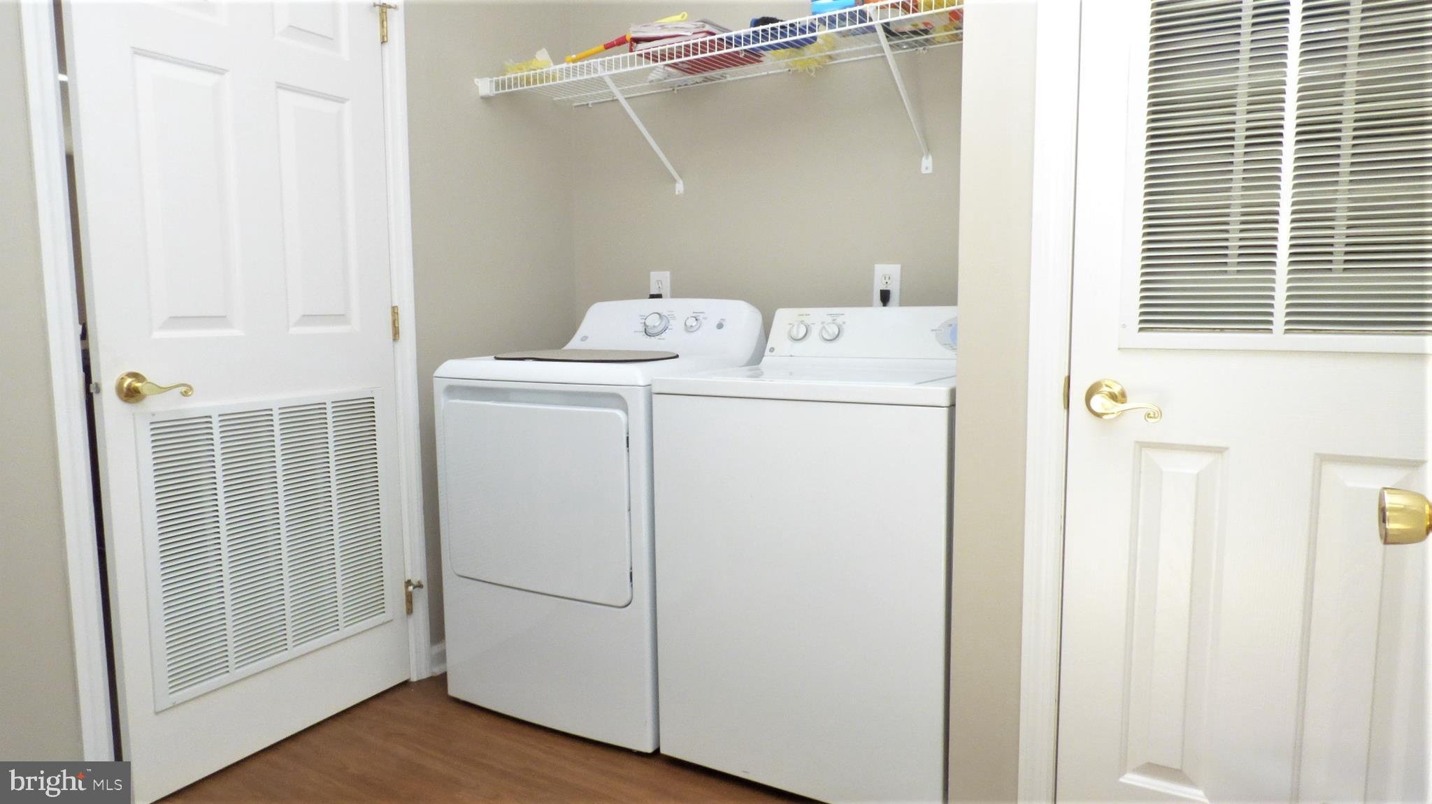 73 Oak Ridge Lane Manahawkin, NJ 08050 - Photo 13 of 28 Gallery Image 13