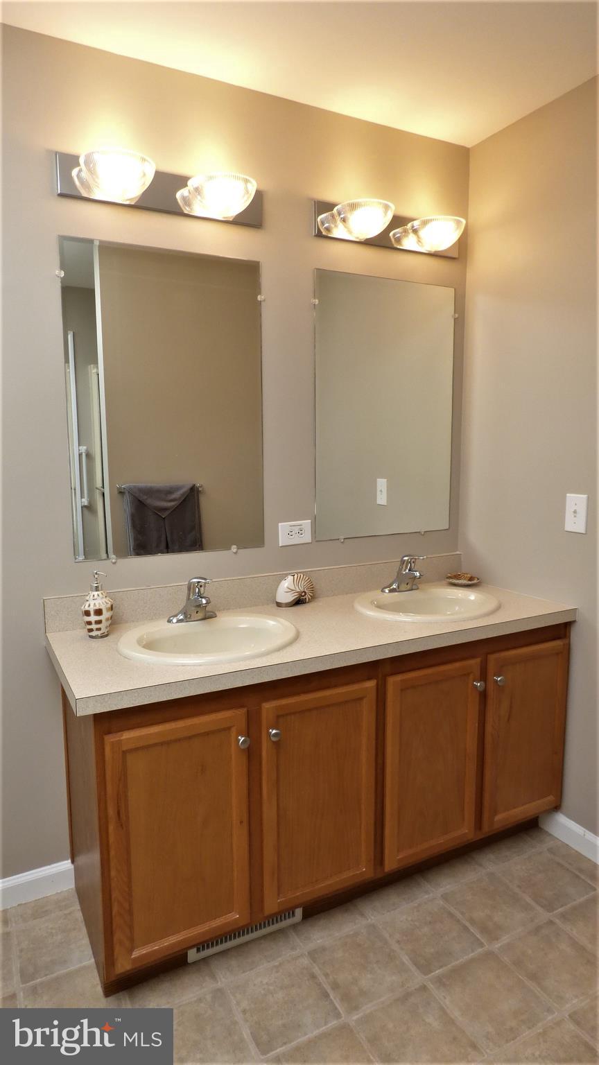 73 Oak Ridge Lane Manahawkin, NJ 08050 - Photo 25 of 28 Gallery Image 25