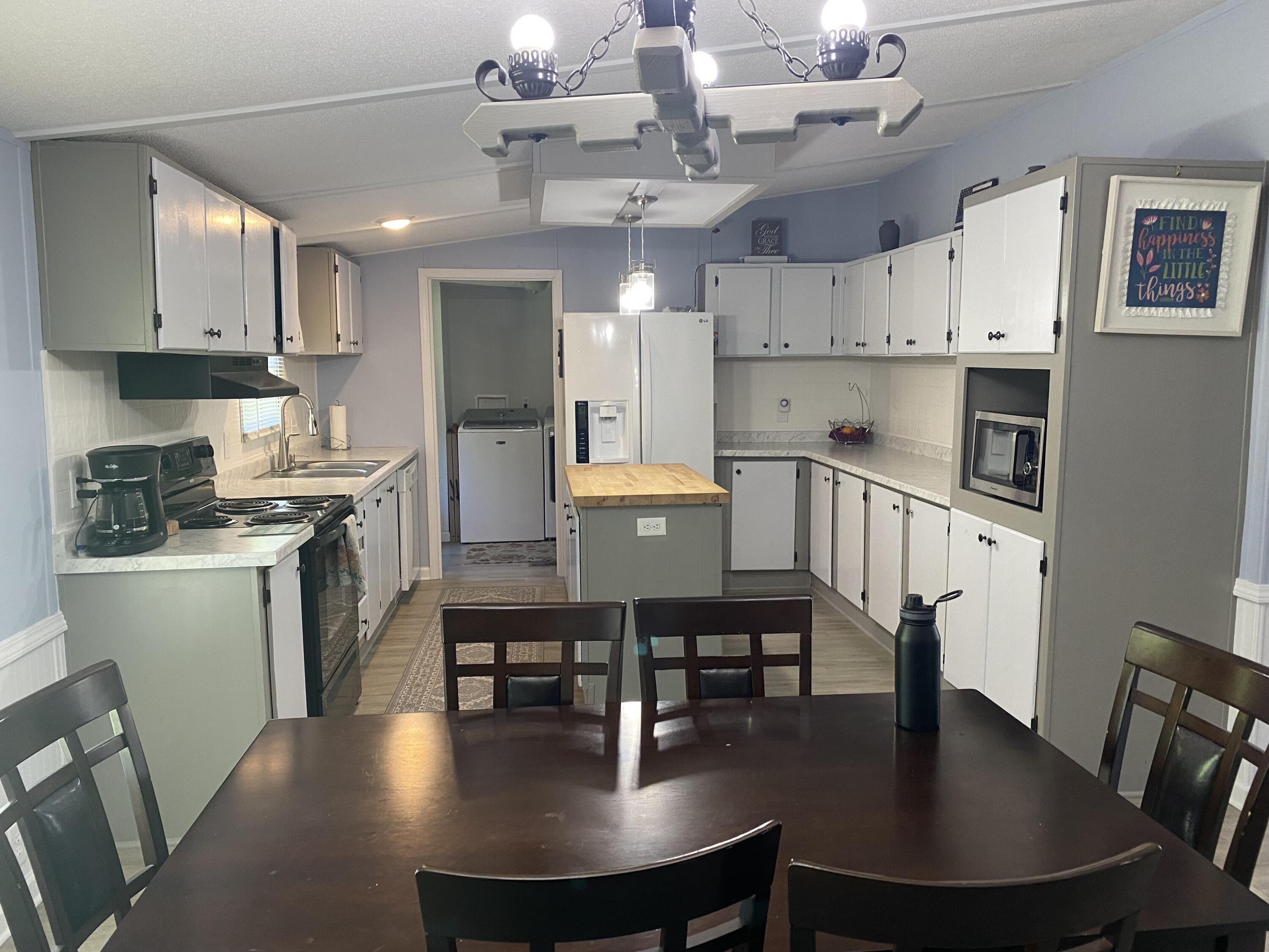 692 Walker Road Edgefield, SC 29824 - Photo 10 of 33