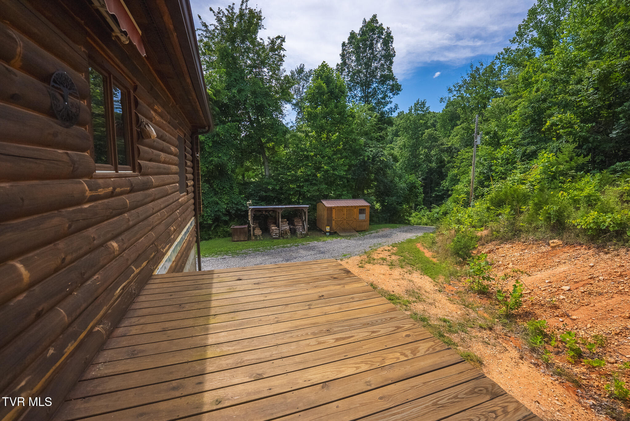 2733 Rackum Road Thorn Hill, TN 37881 - Photo 5 of 43 DSC01935