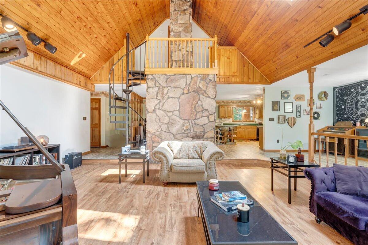 7521 Dunlap Creek Road Covington, VA 24426 - Photo 17 of 44 09-MIB01748