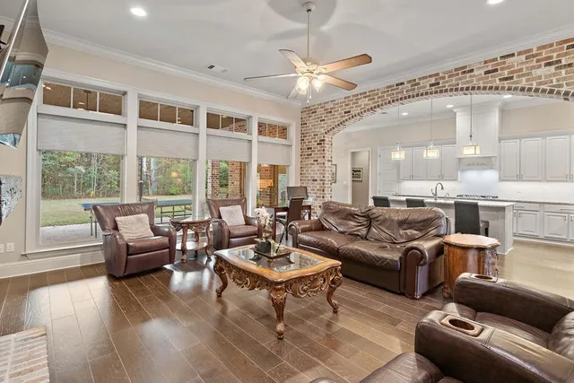 $550,000 | 297 West Longview Court, Madisonville, LA 70447