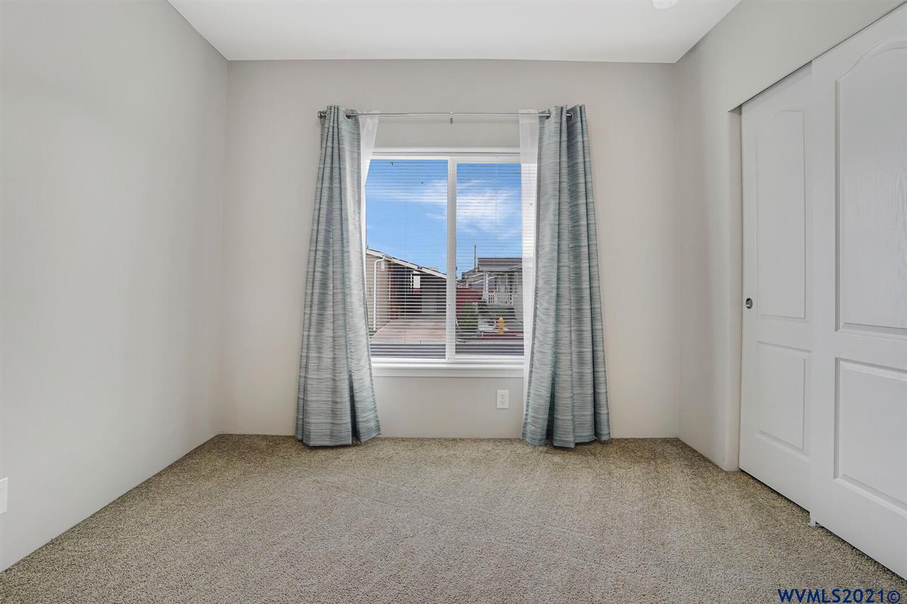 5166 Silver ( Loop, Unit 238 Salem, OR 97305 - Photo 31 of 39