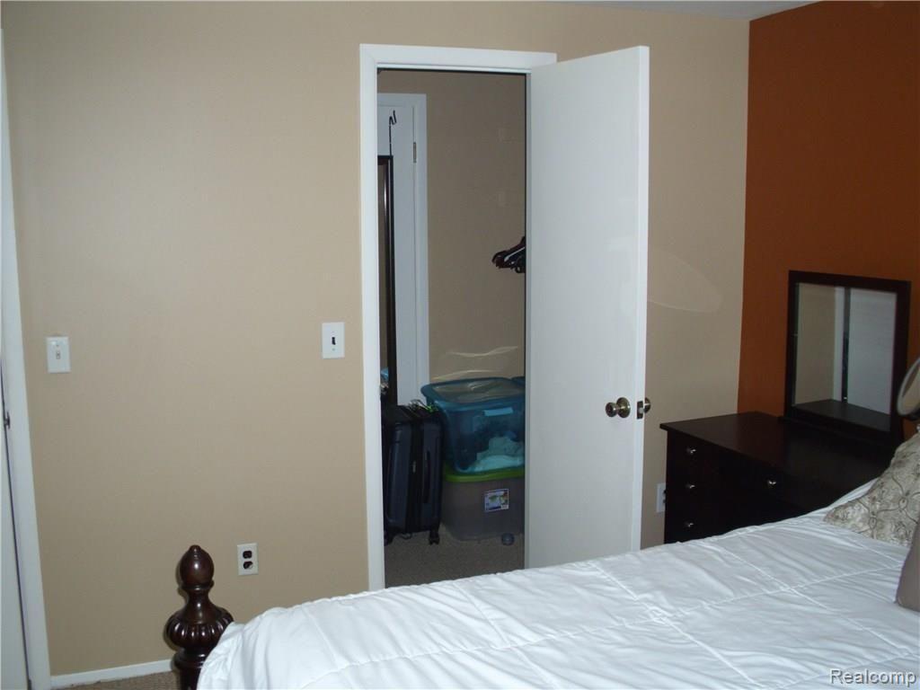 4416 15 Mile Road Sterling Heights, MI 48310 - Photo 29 of 39 DSCI8427.JPG