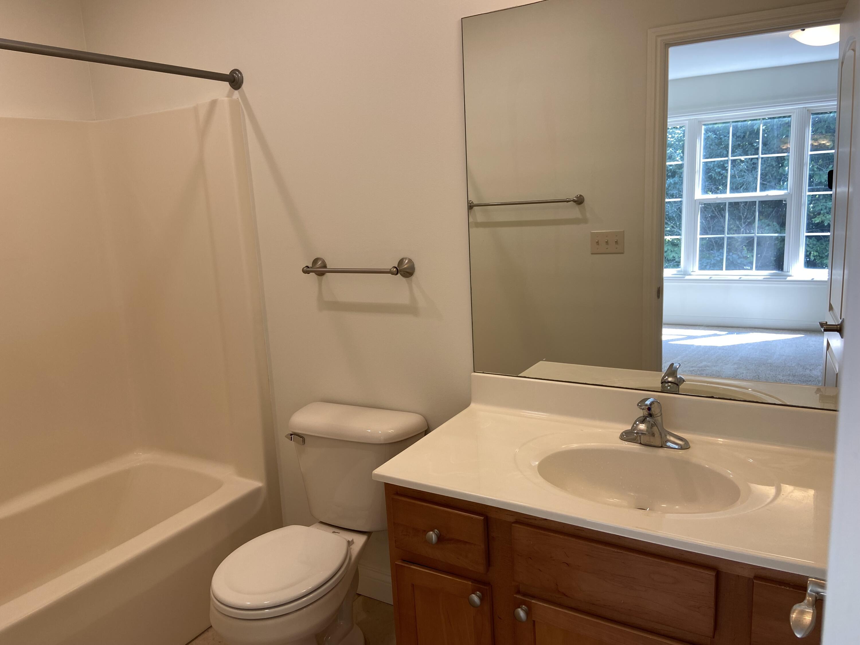 3470 Rivers Edge Dr. St. Joseph, MI 49085 - Photo 11 of 17 IMG_5679