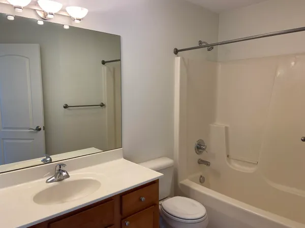 $2,500 | 3470 Rivers Edge Dr., St. Joseph, MI 49085