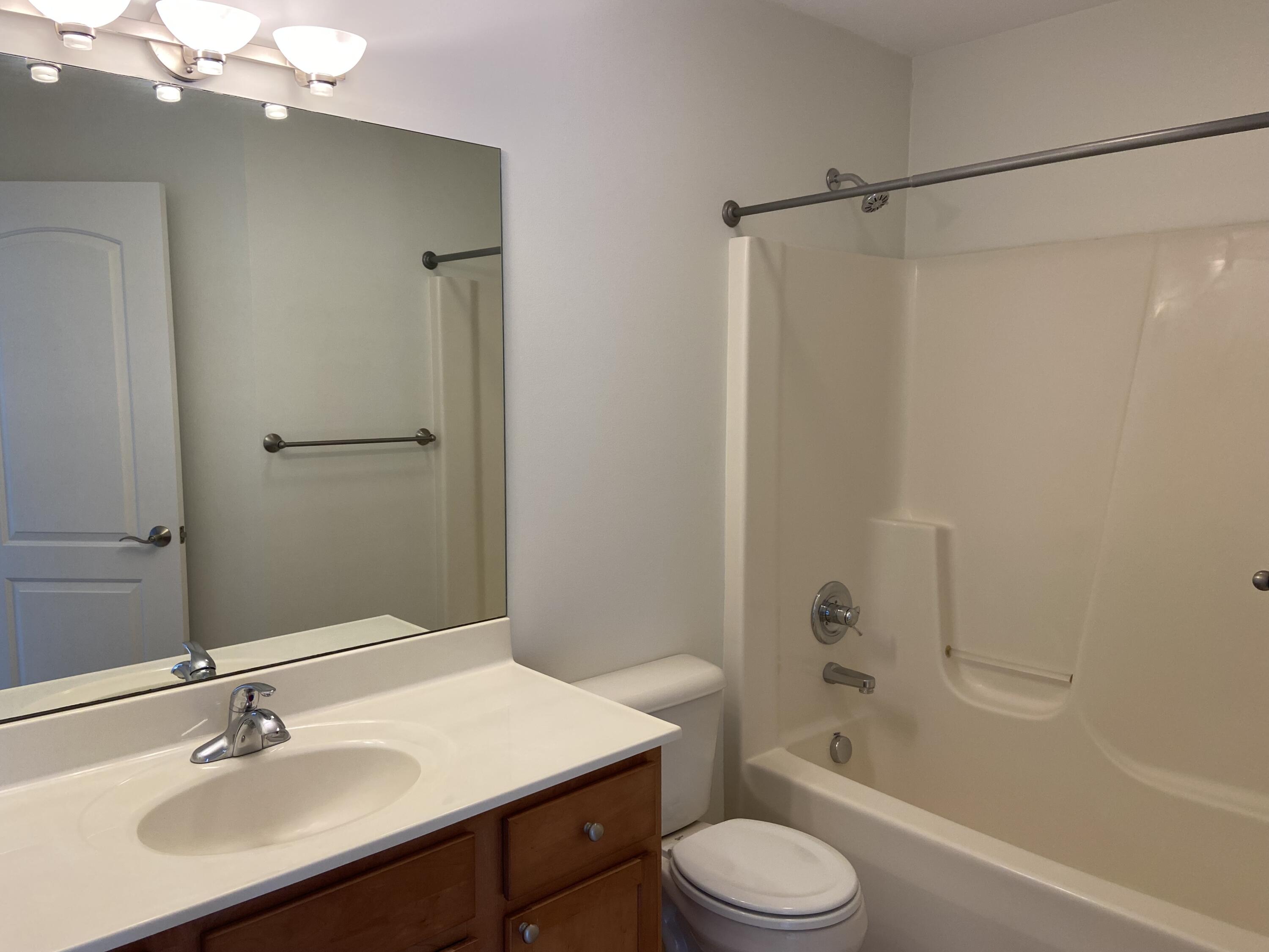 3470 Rivers Edge Dr. St. Joseph, MI 49085 - Photo 17 of 17 IMG_5685