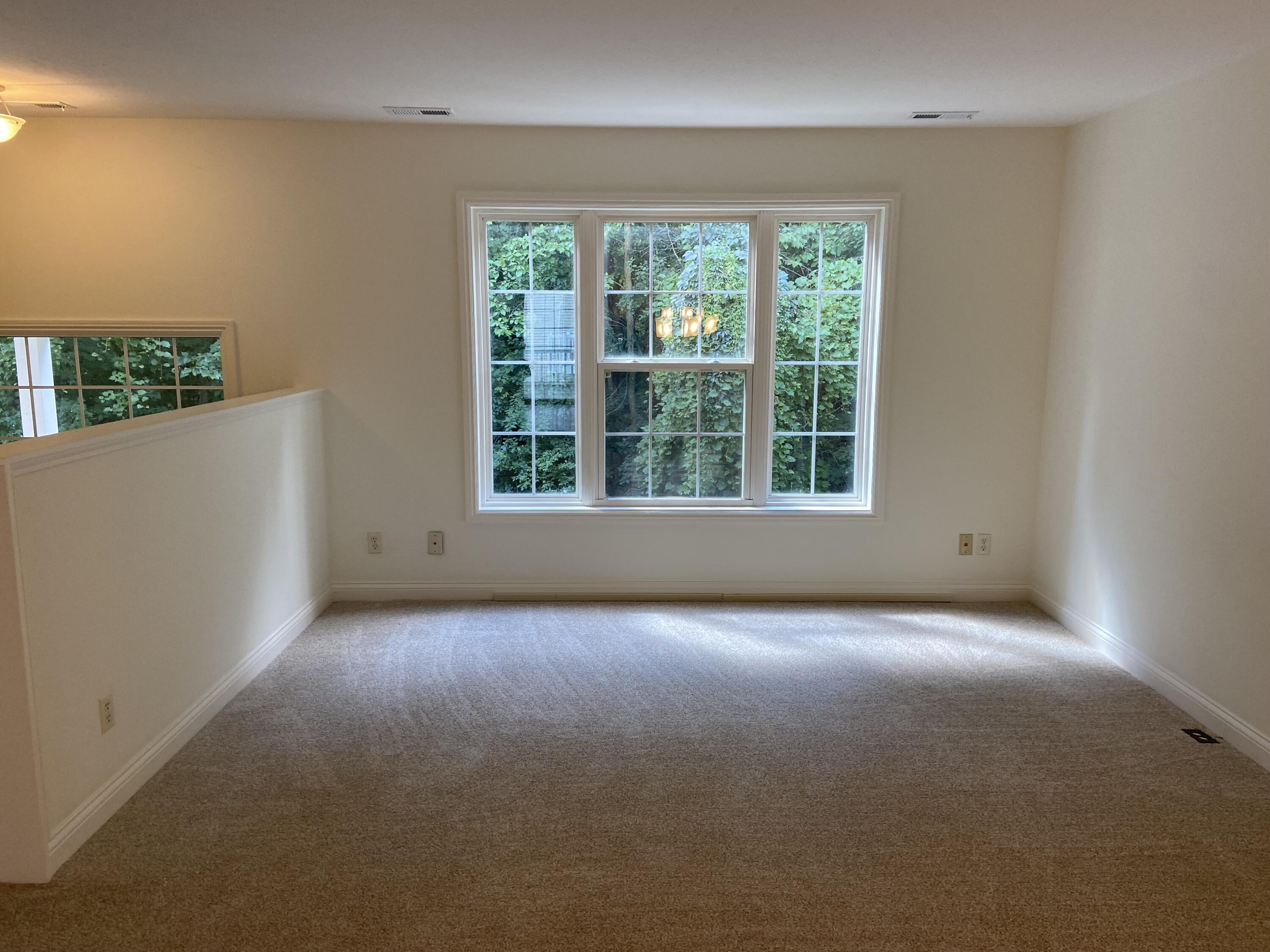 3470 Rivers Edge Dr. St. Joseph, MI 49085 - Photo 4 of 17 IMG_5669