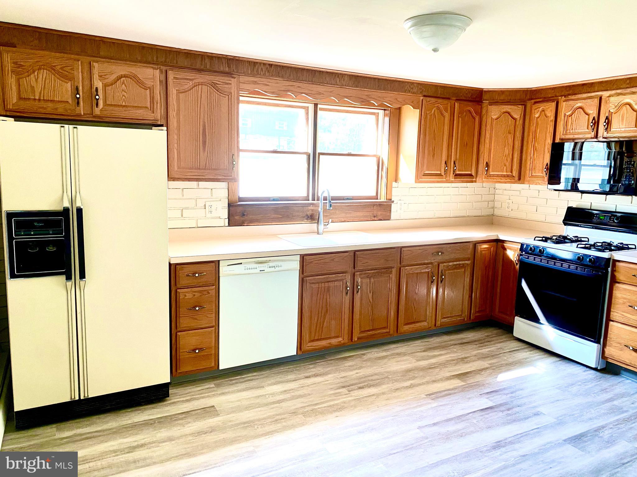 81 Dickert Road Quakertown, PA 18951 - Photo 7 of 28